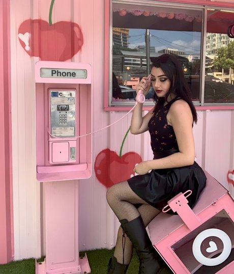 Mistress Alexis schauspielerin schöne galerie