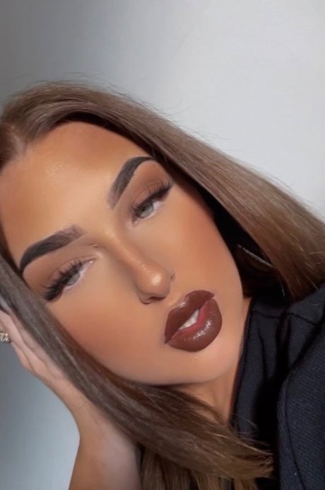 Mistress Satan hd bilder