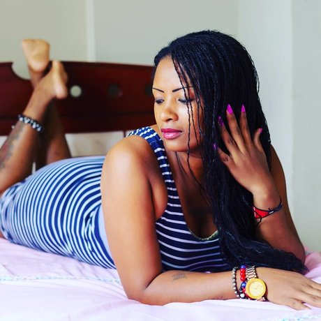 Monycams2 porno nackte archiv