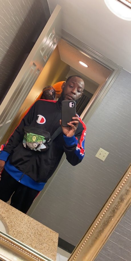 MontySoKold pornostar nackten bilder