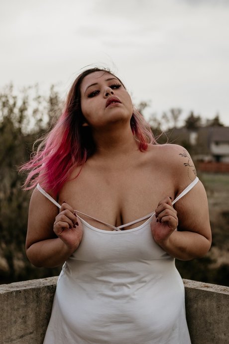 MonicaDayna heiße hübsche galerien