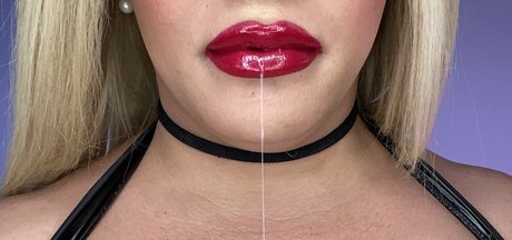 Nicky Monet nackt sexy bild