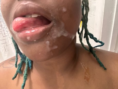 Ms Charlie Blunts erwachsene nackten galerie