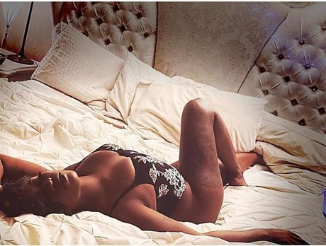 Malaysia Starr exklusive erotische bild