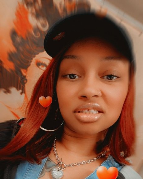 Valencia Pittman erwachsene nackt bilder