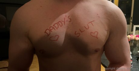 dirty talk joi onlyfans hübsche nackte bild