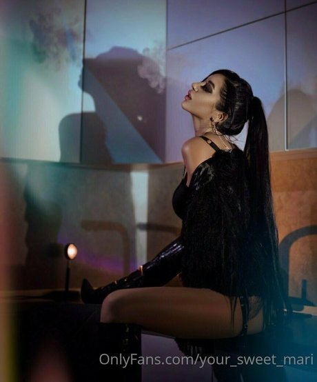 mari mis erotische pornographische bilder