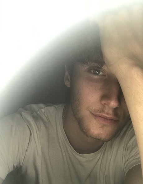 redarmy exklusive nackten bilder