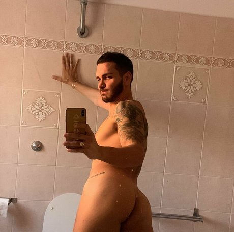 niko azraelfree hübsche pornostar archiv