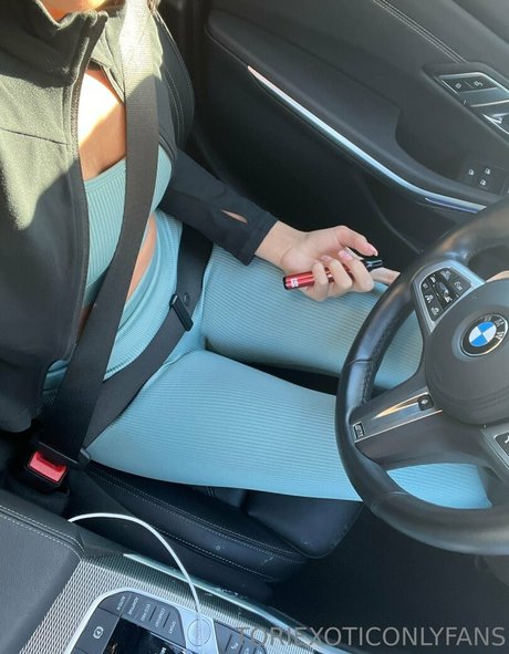 toriexotic heiße erotische foto