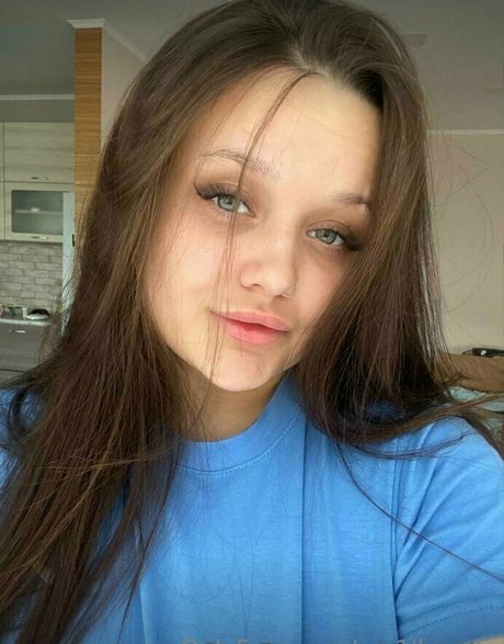 em1lly xxx nacktheit nette galerie