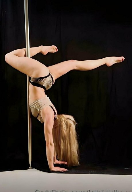 em1lly xxx hd sex fotos