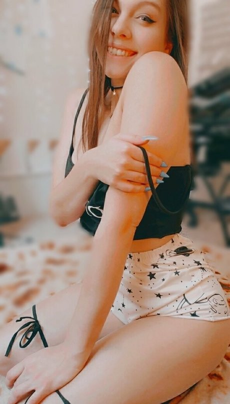 sneakiestbanana kunst nackten galerie