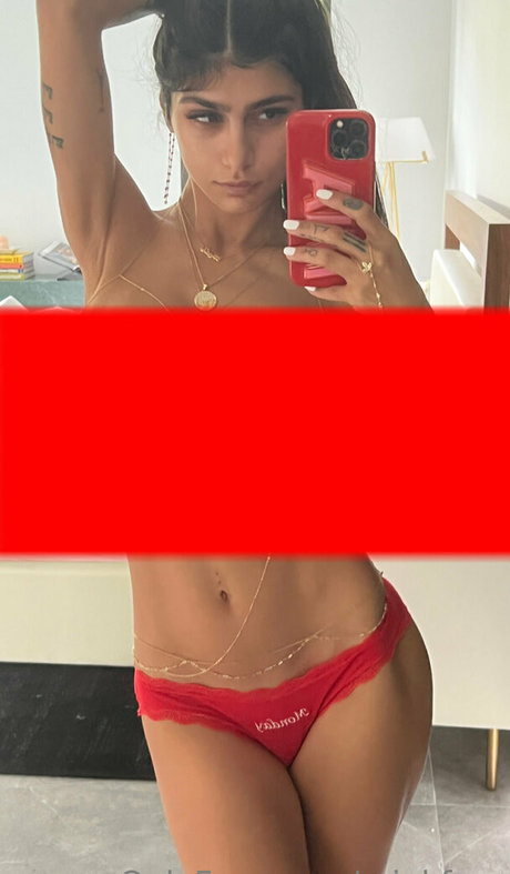 miakfree schauspielerin sexy galerie