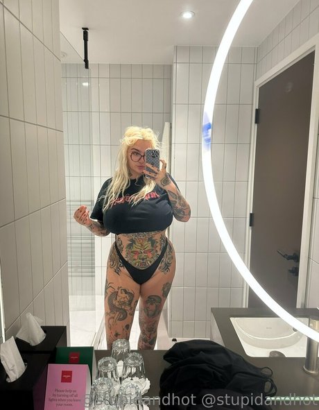 milf brille onlyfans freie pornografische archiv