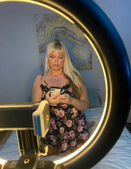 roxirenay schauspielerin exklusive galerie