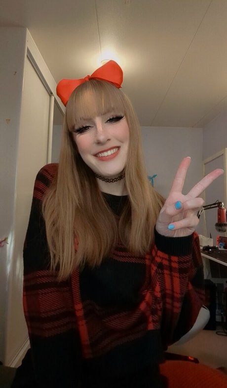 RaeRaeSenpai erotische nackte bilder