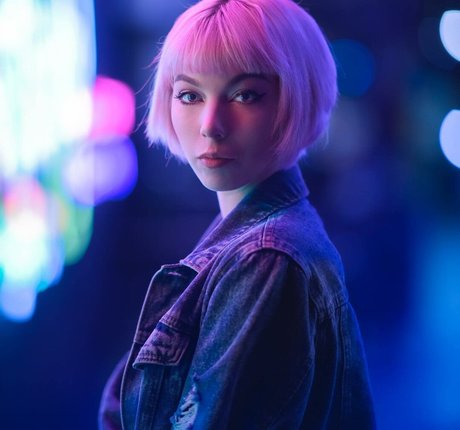 Bridget Boltz sexy akt galerie