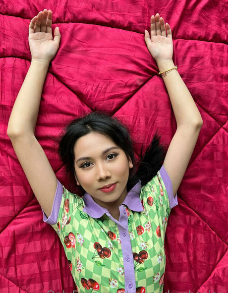 youngdumbasian Bilder