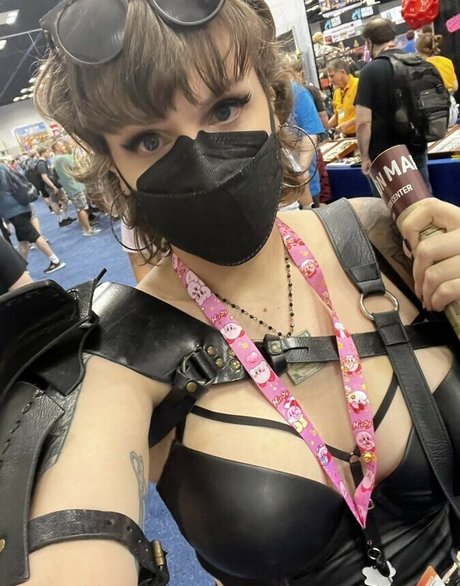 Bloodberry Tart schauspielerin nackte foto