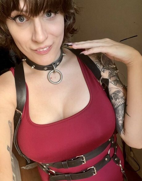 Bloodberry Tart kunst nackte archiv