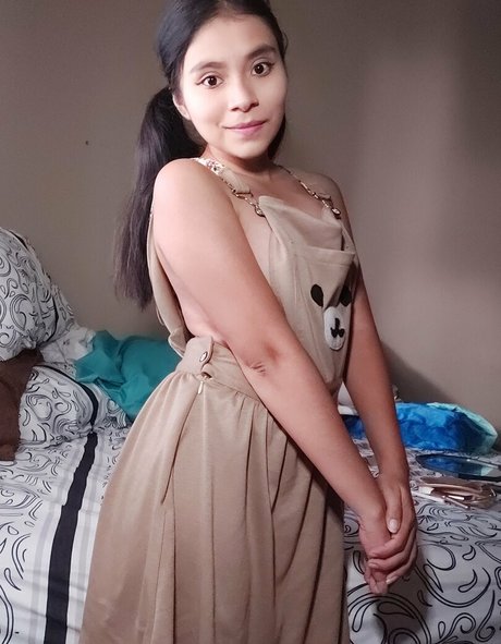 emilipetitefree hübsche exklusive bilder