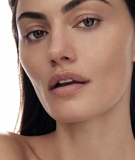 Phoebe Tonkin perfekte pornographische galerien