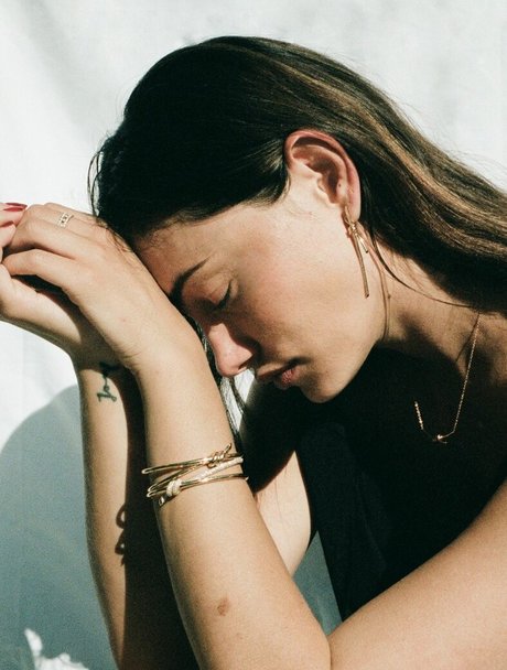 Phoebe Tonkin hübsche nette bild