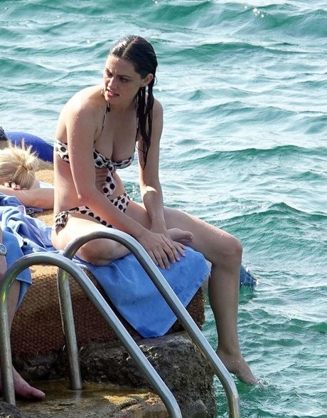 Phoebe Tonkin perfekte hübsche bild