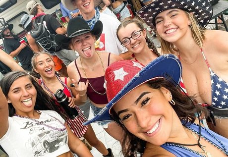 bikini-cowgirl nur fans kunst hübsche galerien