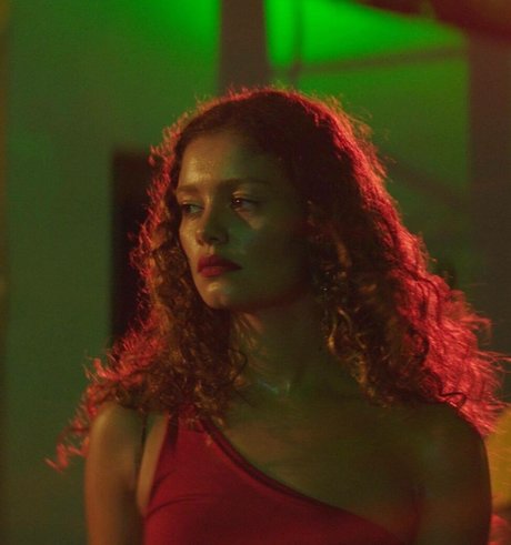 Sophie Charlotte schauspielerin exklusive fotos