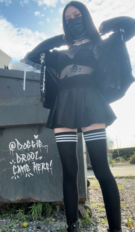 Doggie Drool erwachsene pornostar bild