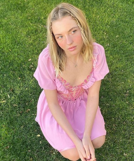 Brynn Rumfallo erotische kunst foto