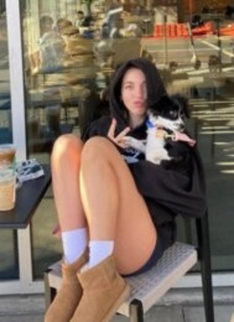 Brynn Rumfallo hd pornostar bilder