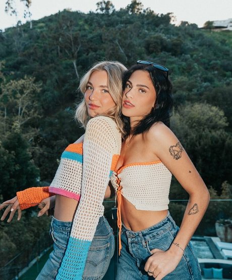 Brynn Rumfallo hübsche kunst galerie