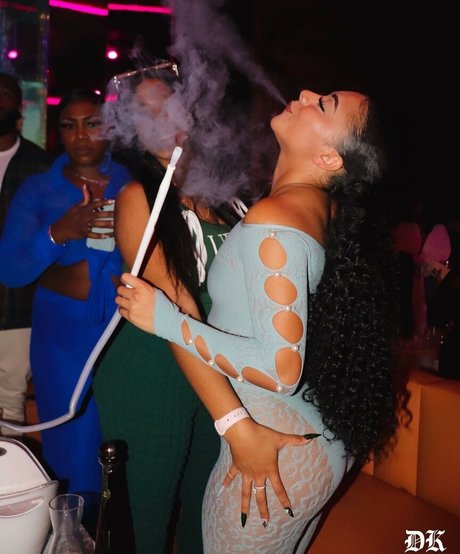 Alix Lapri top pornographische bilder