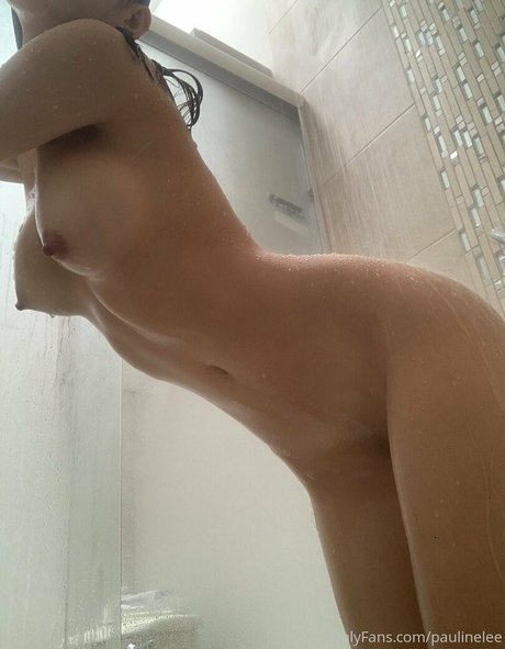 Paulinelee schauspielerin bilder