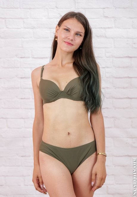 Adrianna Babin top schöne bild