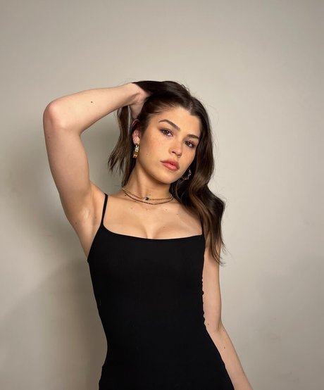 Dylan Conrique sexy nackten galerie