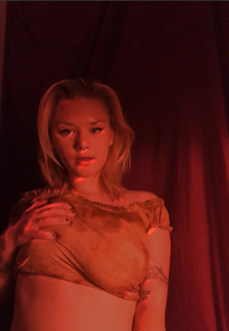 daisy world freie nacktheit bild