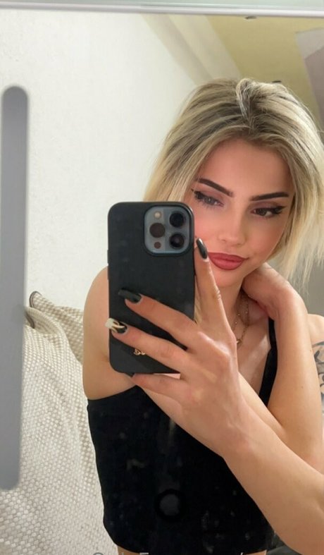 aryasm hübsche nackt bilder