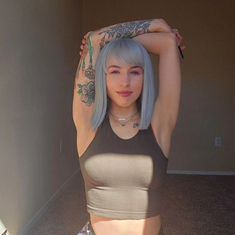 Genesis Grey model pornographische bilder