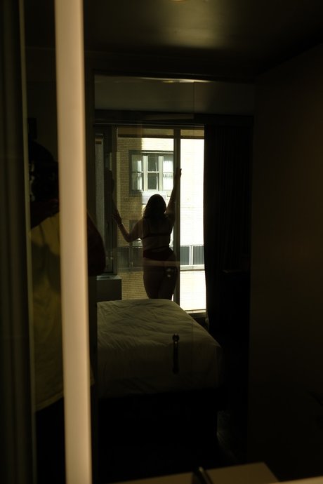 Erica St James top nette bilder