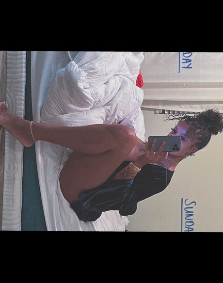 Amazon heiße akt bilder