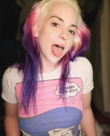 Justine Alexandra Dollins xxx nette fotos