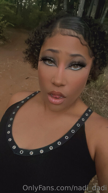 Nadi Hustle xxx pornostar galerien