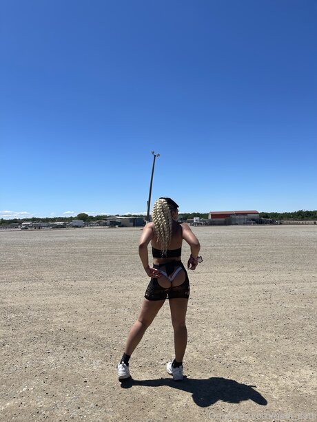 Nadi Hustle freie porno bild