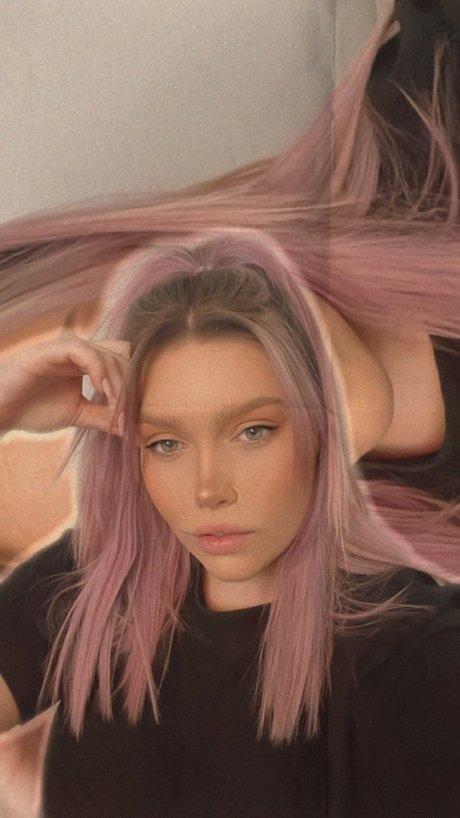 Emmy D beste nacktheit foto