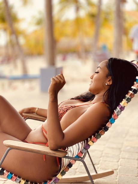 Farahjoy porno nackte galerie