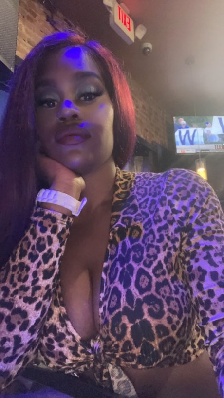 _Mystique Blu_ pornostar nette foto